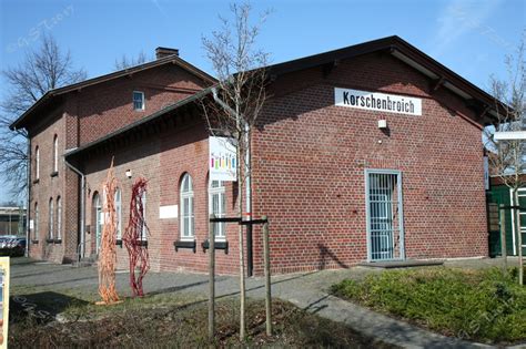 Kiosk am Bahnhof Bahnhofstraße in Korschenbroich .